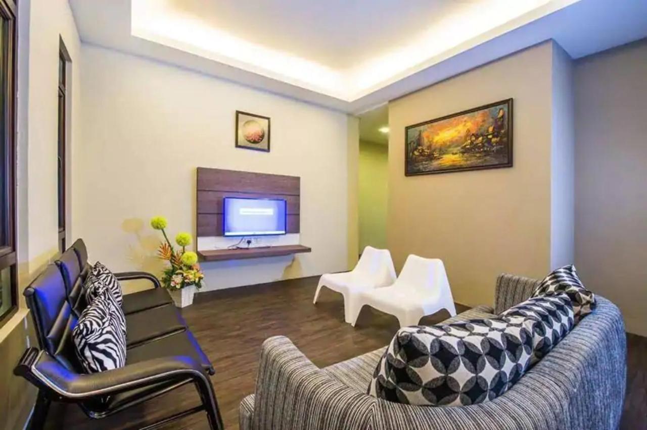 באטו פאהאט Capital O 90088 Mbp Leisure Resort מראה חיצוני תמונה